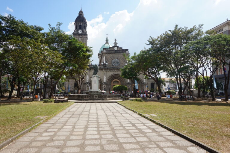 Manila Cathedral Visitor Guide